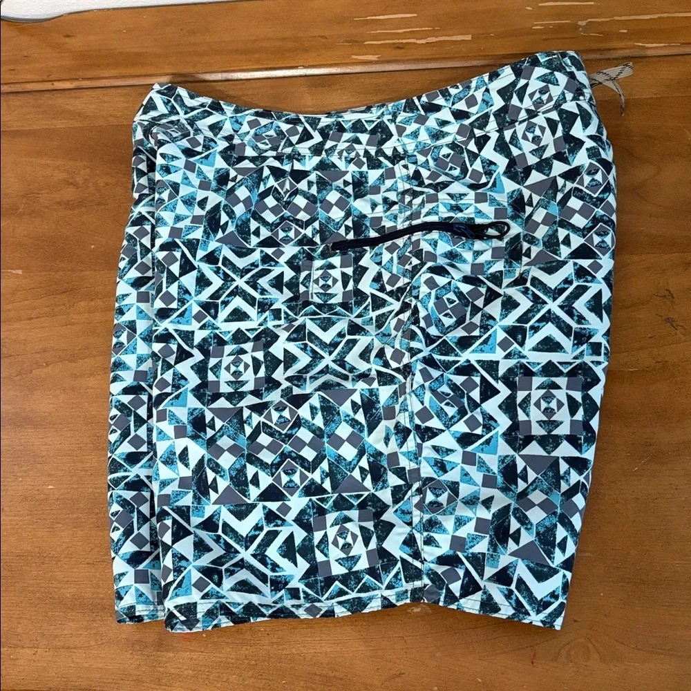 Patagonia Men's Blue Geometric Board Shorts Size 34
